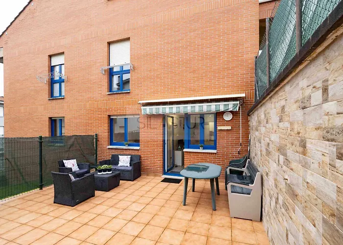 Patio De Auro Luanco